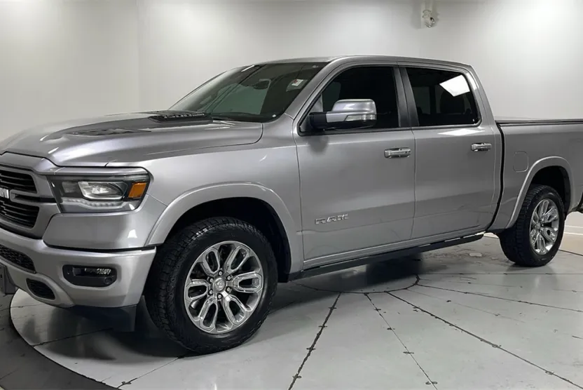 2022 Ram 1500 Laramie photo 1