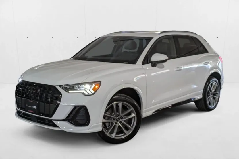 2024 Audi Q3 45 TFSI S line Premium Plus photo 1