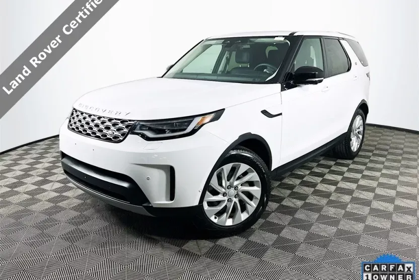 2024 Land Rover Discovery P300 S photo 1