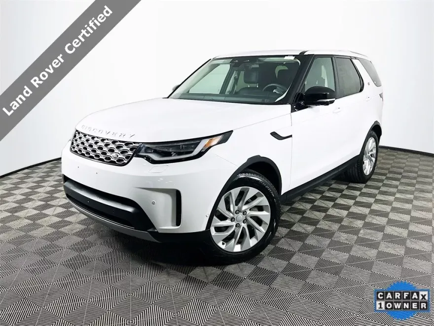 2024 Land Rover Discovery P300 S photo 1