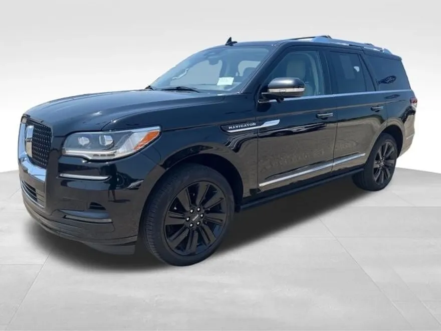 2024 Lincoln Navigator Reserve photo 1
