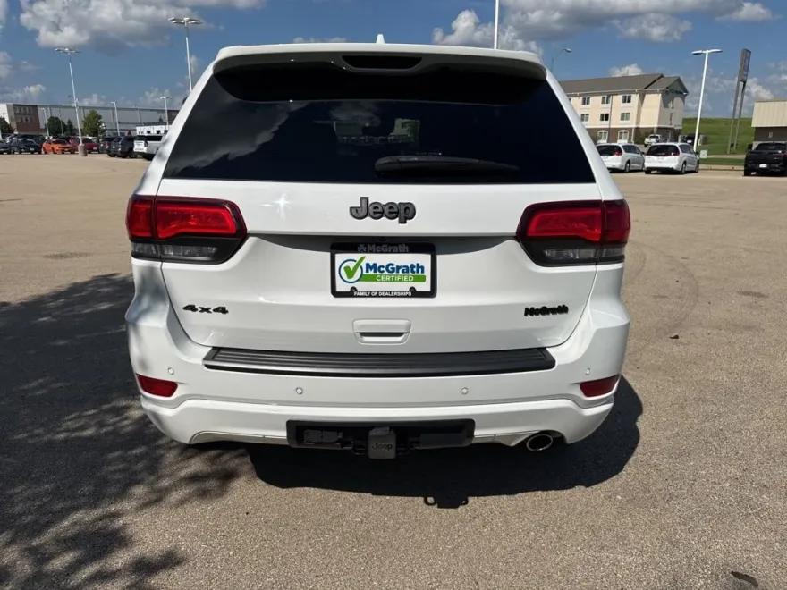 2021 Jeep Grand Cherokee Anniversary Edition photo 1