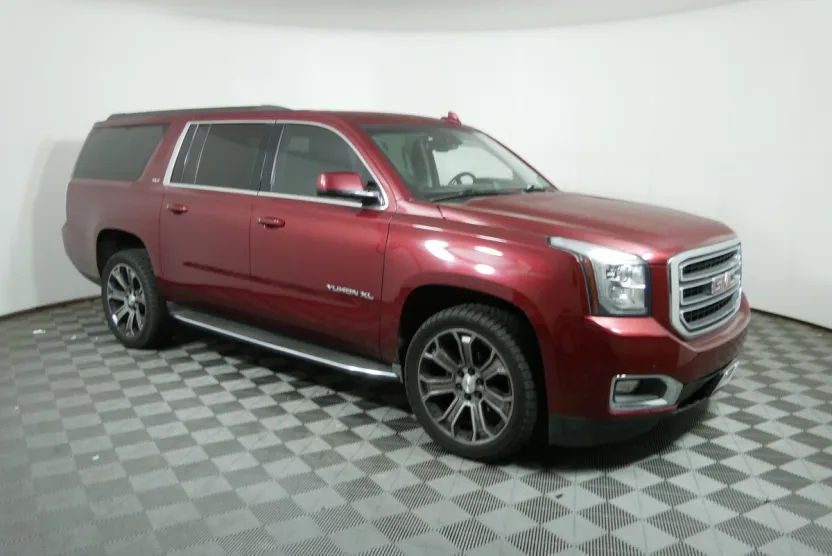 2017 Gmc Yukon XL SLT photo 1
