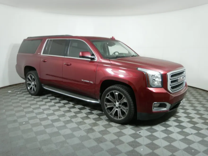 2017 Gmc Yukon XL SLT photo 1