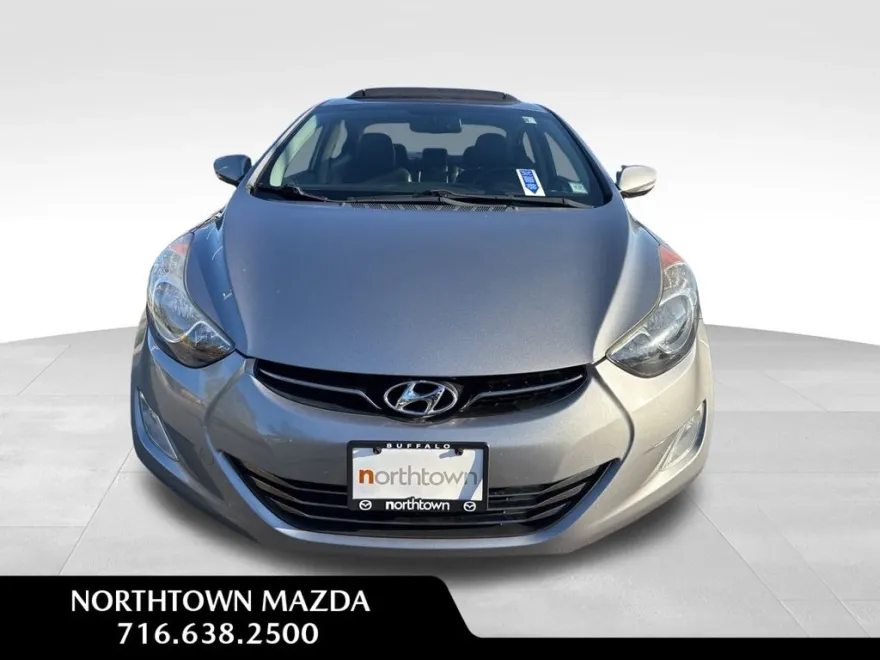 2012 Hyundai Elantra Limited photo 1