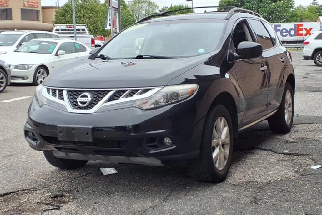 2014 Nissan Murano SV photo 1