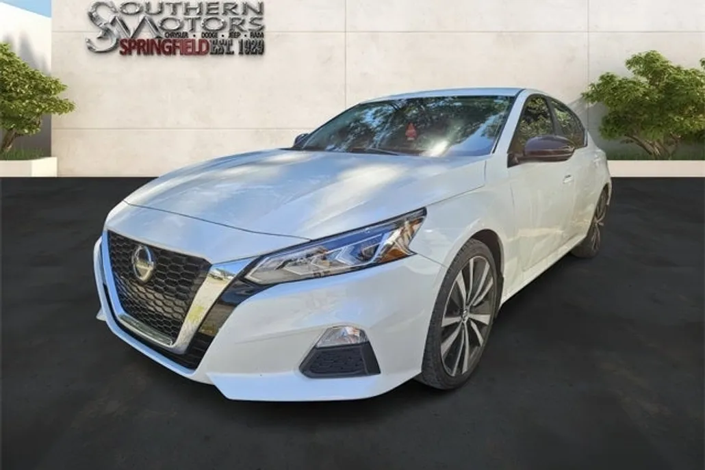 2020 Nissan Altima 2.5 SR photo 1