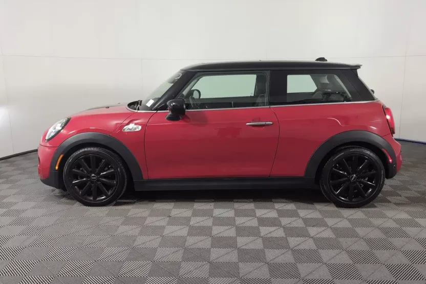 2020 Mini Cooper 2 Door Hardtop S photo 1