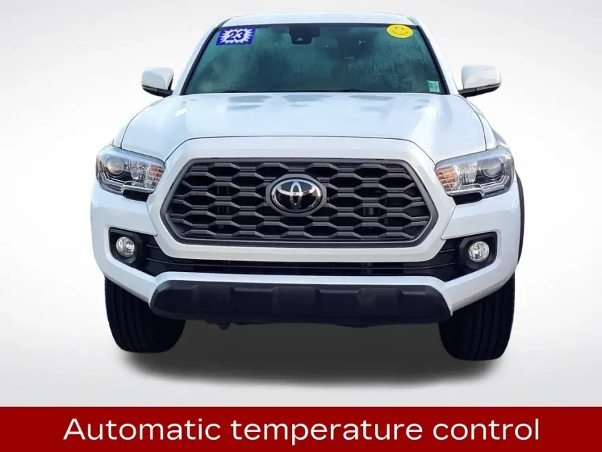 2023 Toyota Tacoma SR5 photo 1