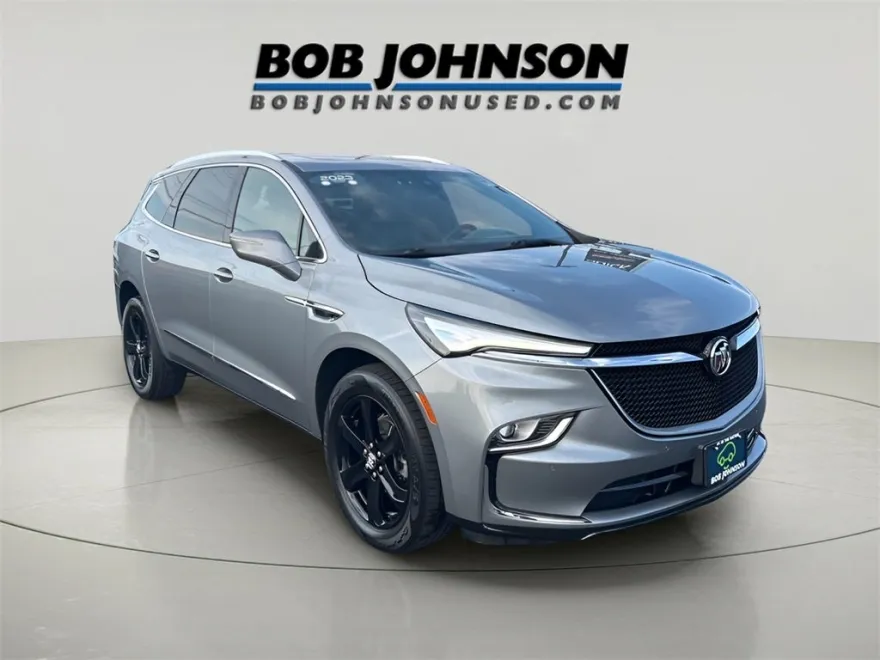2023 Buick Enclave Essence photo 1