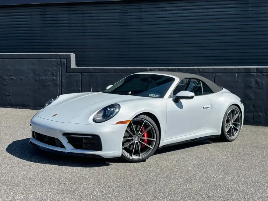 2024 Porsche 911 4S Cabriolet photo 1