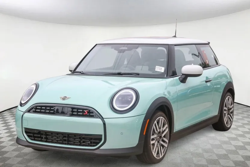 2026 Mini Cooper 2 Door Hardtop Signature photo 1