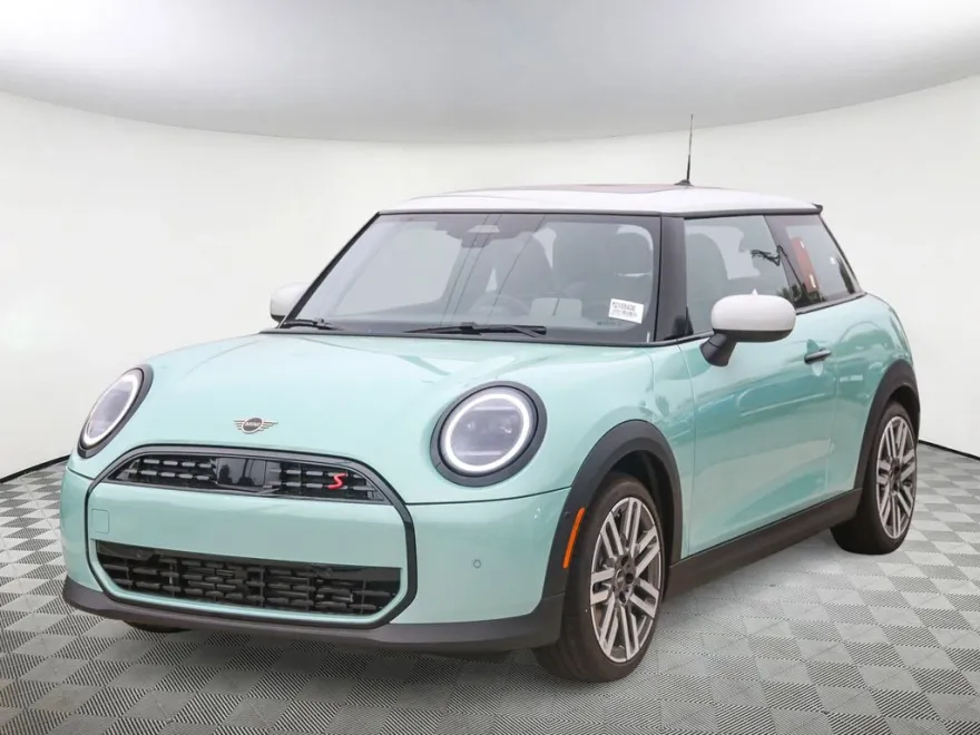 2026 Mini Cooper 2 Door Hardtop Signature photo 1