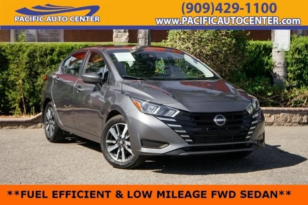 2024 Nissan Versa 1.6 SV photo 1