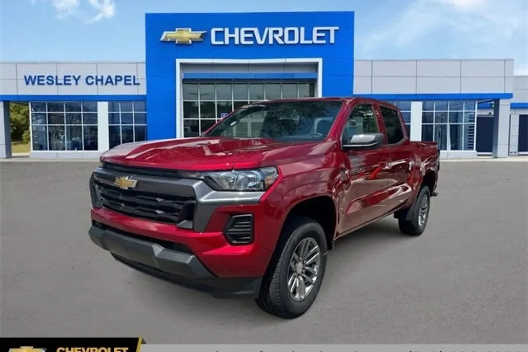 2026 Chevrolet Colorado LT photo 1