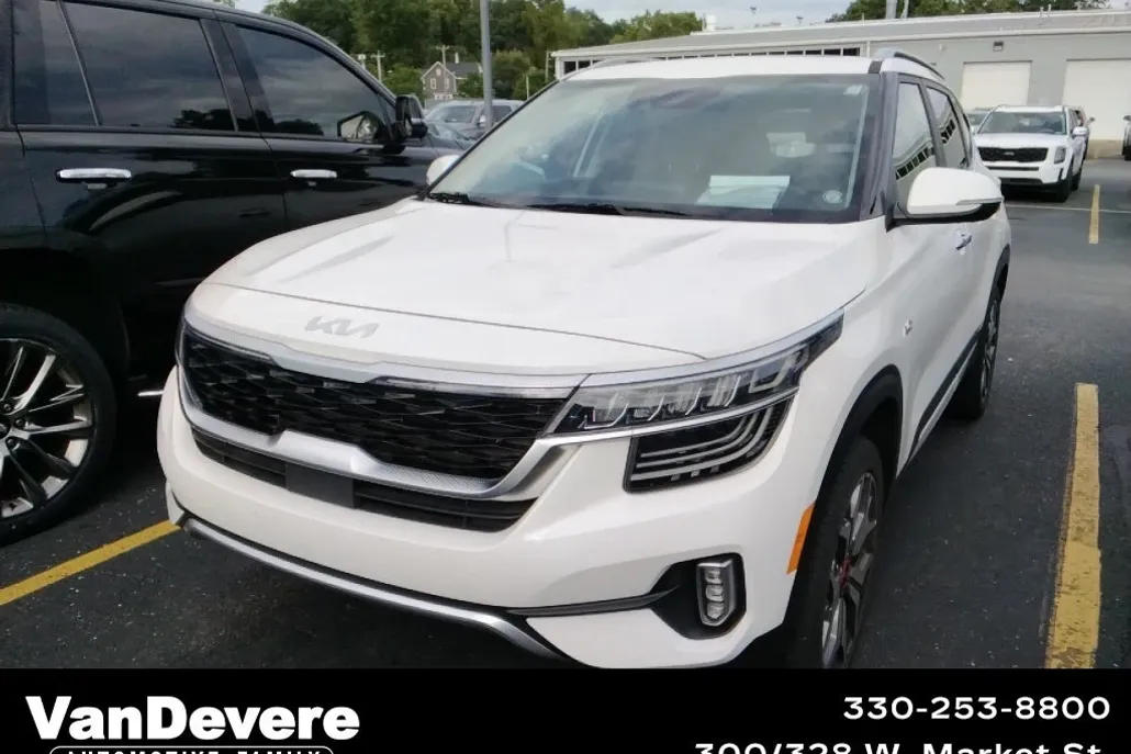 2023 Kia Seltos SX photo 1