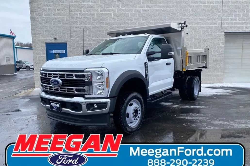 2024 Ford F-450 XL photo 1