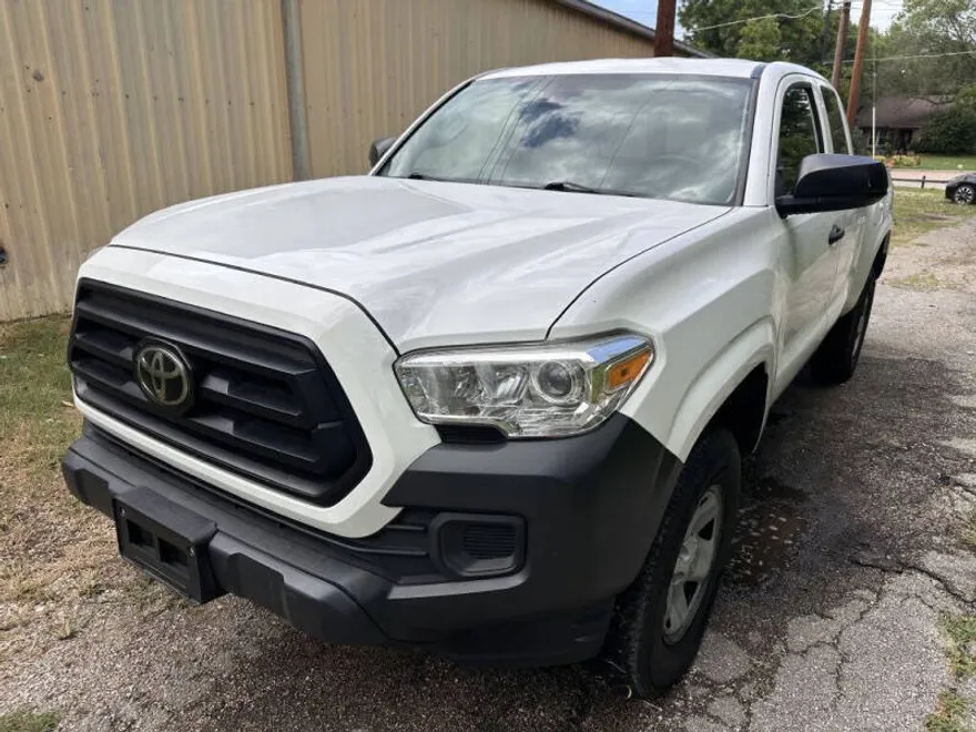 2020 Toyota Tacoma Access Cab photo 1