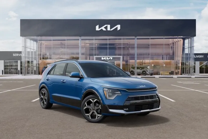2025 Kia Niro SX Touring photo 1