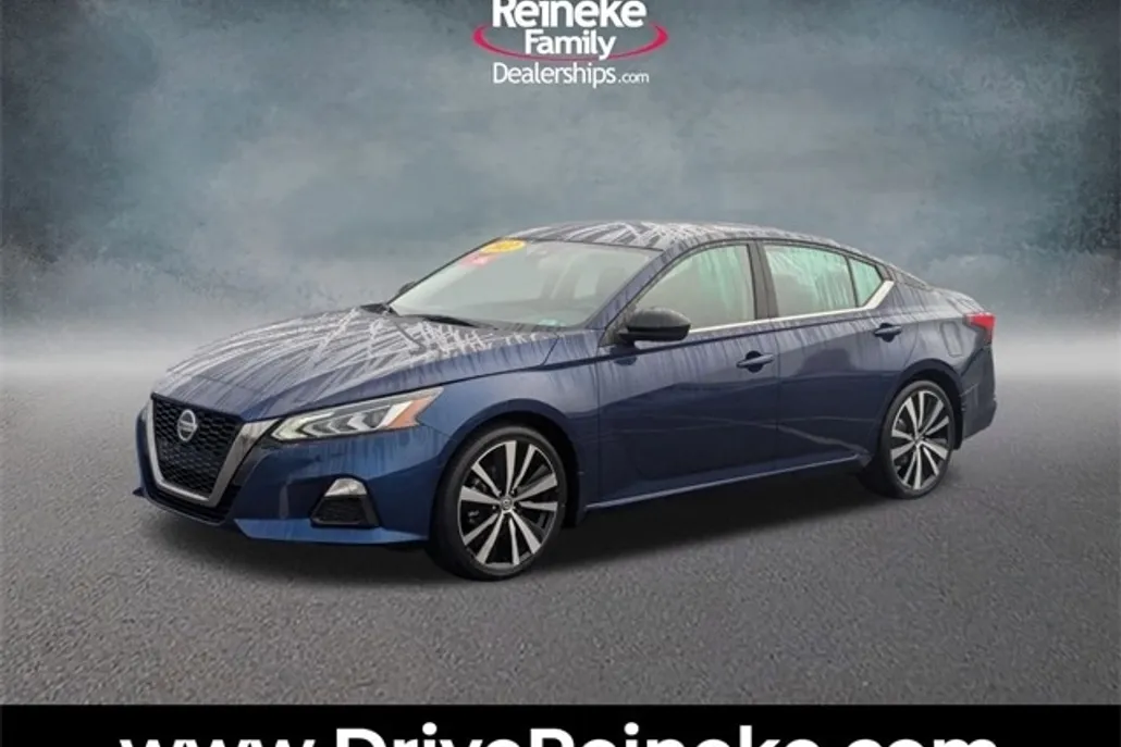 2022 Nissan Altima 2.5 SR photo 1