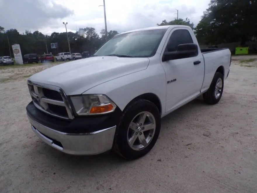 2010 Dodge Ram ST photo 1