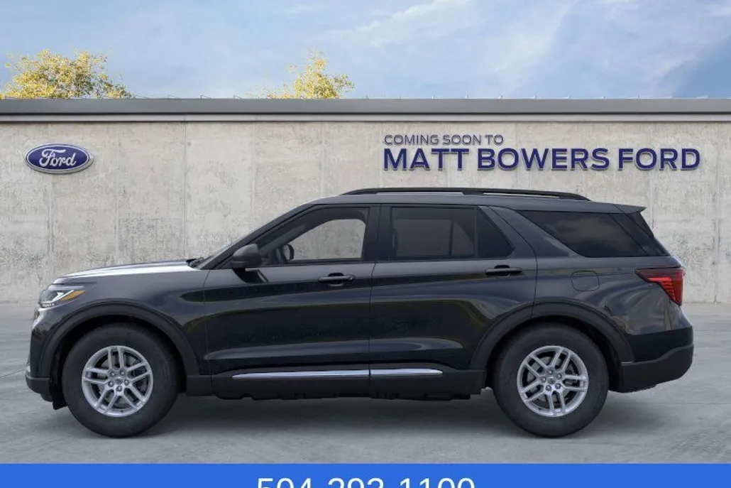 2025 Ford Explorer photo 1