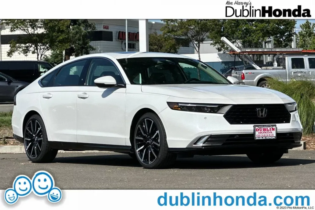 2025 Honda Accord Hybrid Touring photo 1