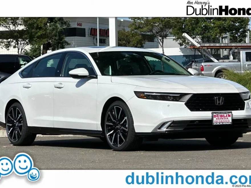 2025 Honda Accord Hybrid Touring photo 1
