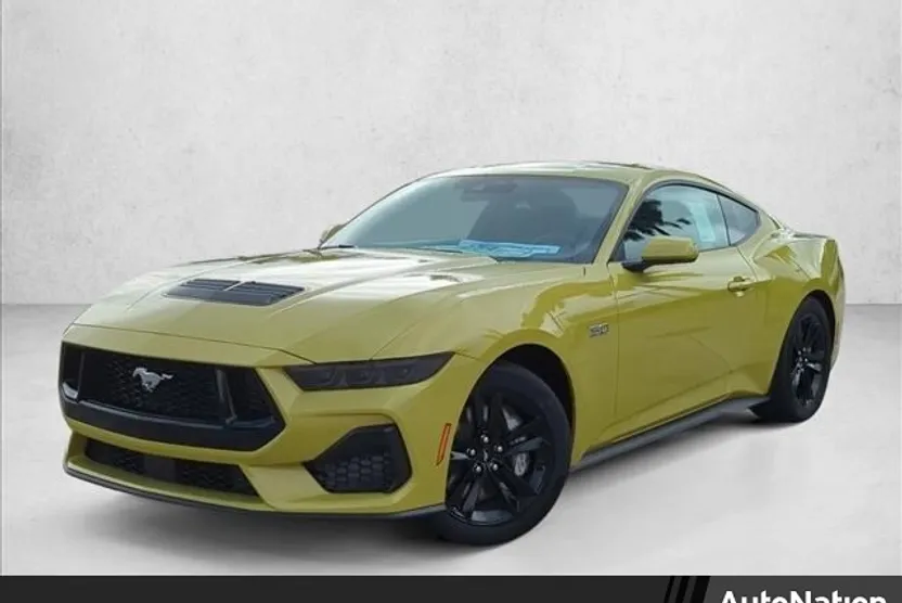 2025 Ford Mustang GT photo 1