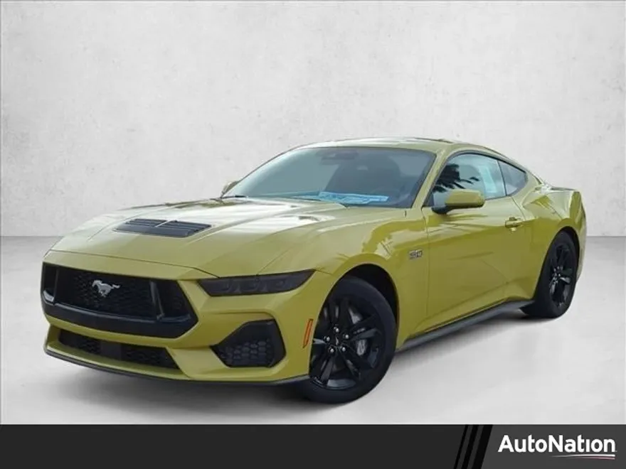 2025 Ford Mustang GT photo 1