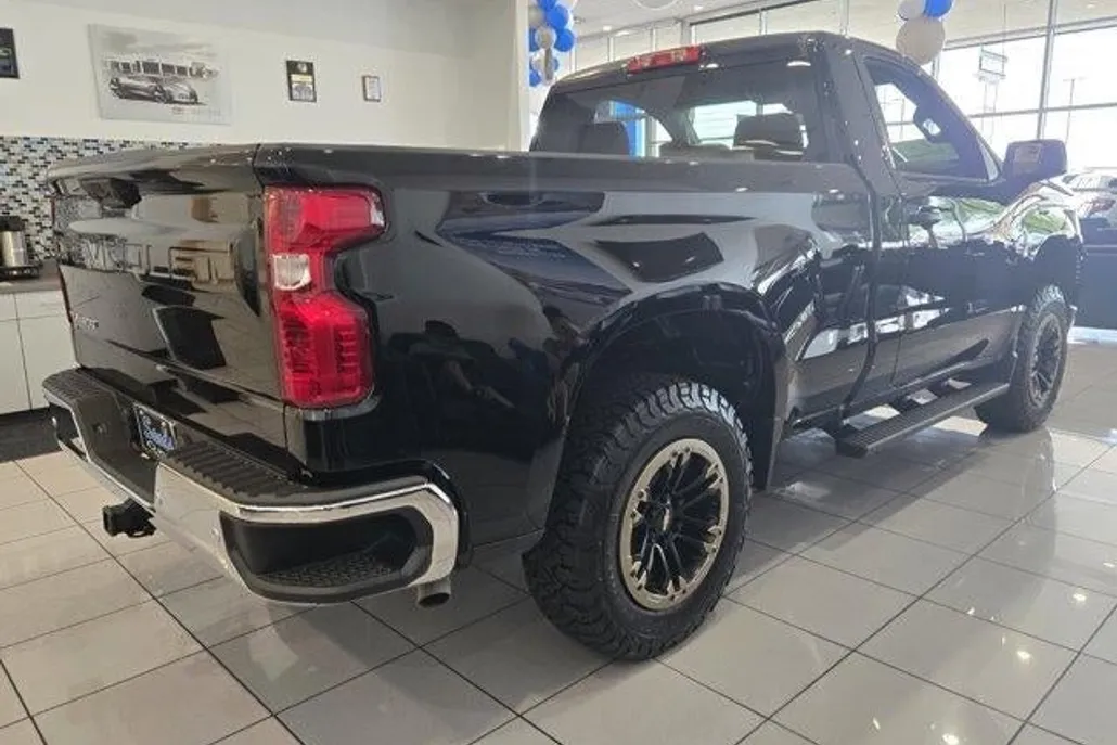 2026 Chevrolet Silverado 1500 Work Truck photo 1