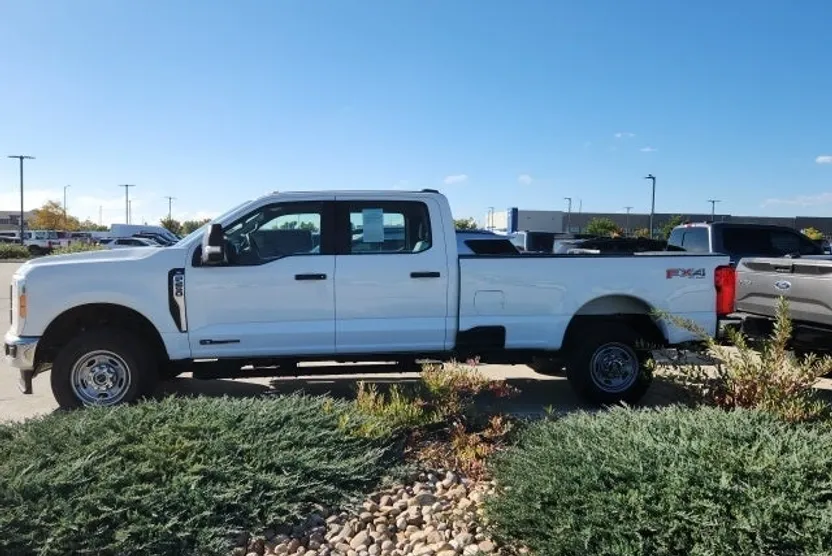 2023 Ford F-250 photo 1