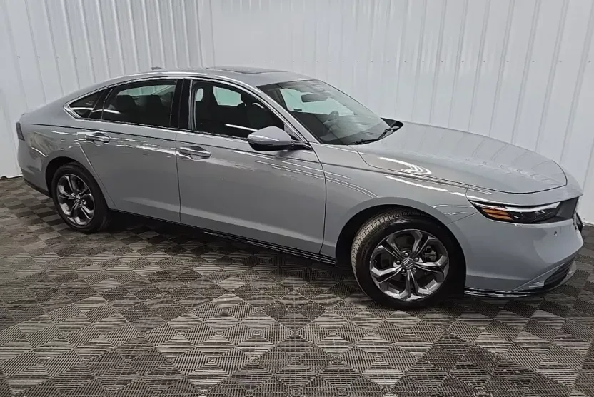 2023 Honda Accord Hybrid EX-L photo 1
