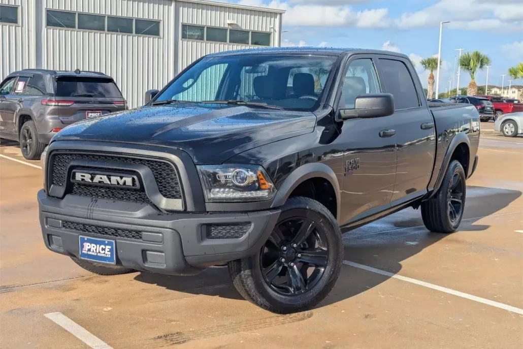 2024 Ram 1500 Classic Warlock photo 1