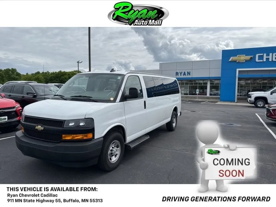 2022 Chevrolet Express 3500 LS Passenger photo 1