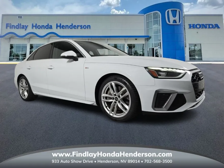 2022 Audi A4 45 S line Premium Plus Quattro photo 1