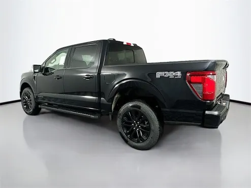 2025 Ford F-150 XLT photo 4