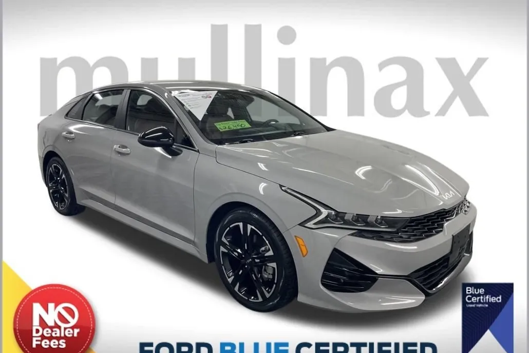 2023 Kia K5 GT-Line photo 1