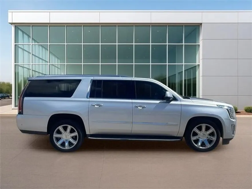 2019 Cadillac Escalade ESV Premium Luxury photo 1