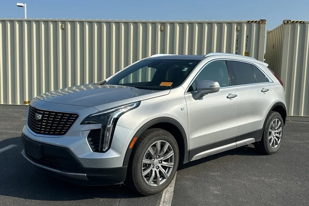 2021 Cadillac XT4 Premium Luxury photo 1
