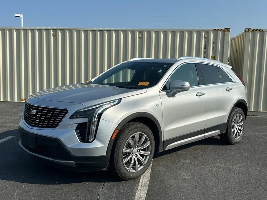 2021 Cadillac XT4 Premium Luxury photo 1