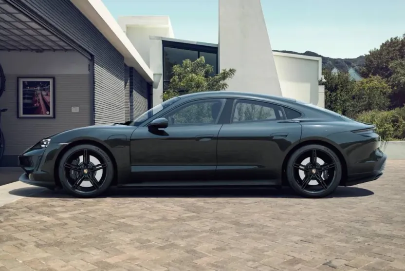 2022 Porsche Taycan 4S photo 1