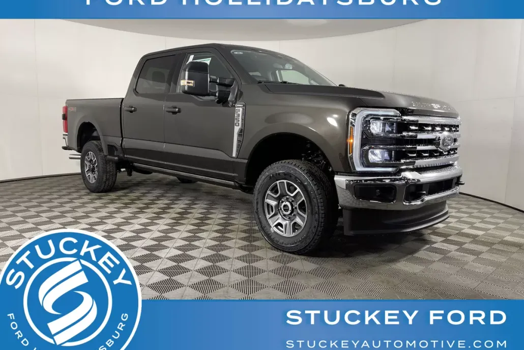 2025 Ford F-350 Lariat photo 1