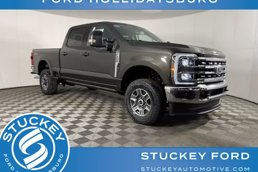 2025 Ford F-350 Lariat photo 1