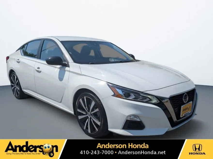 2022 Nissan Altima 2.5 SR photo 1