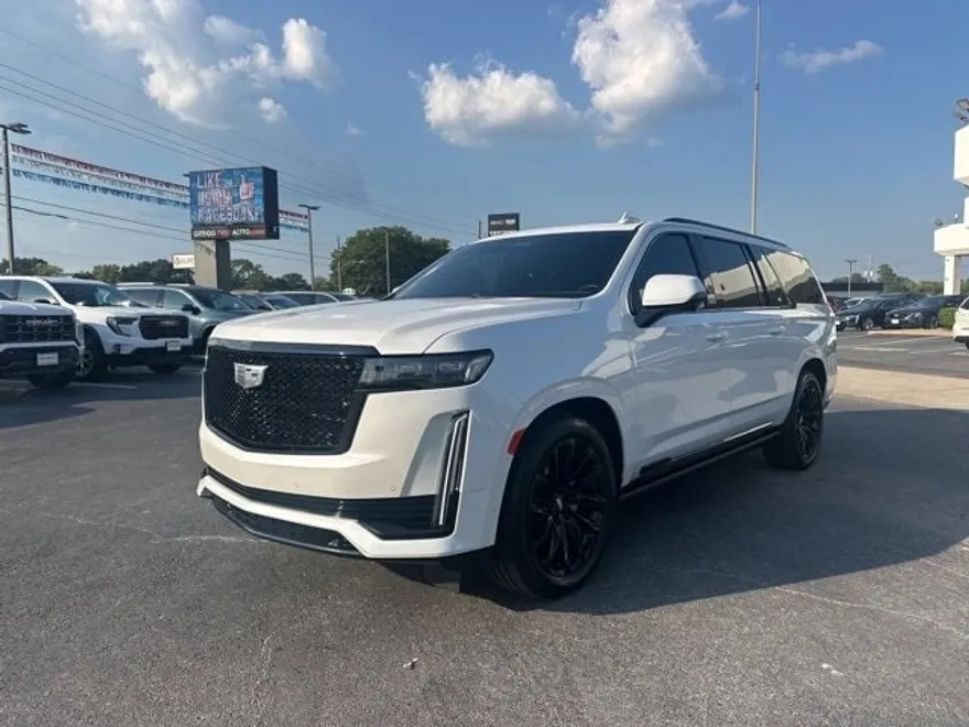 2023 Cadillac Escalade ESV Sport Platinum photo 1