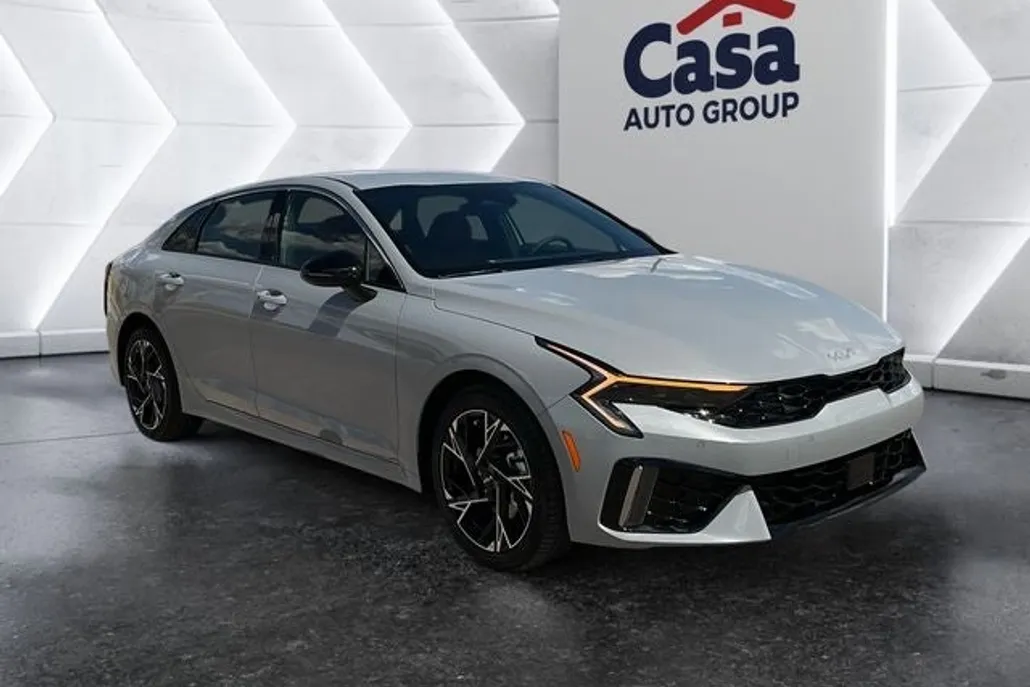 2026 Kia K5 GT-Line photo 1