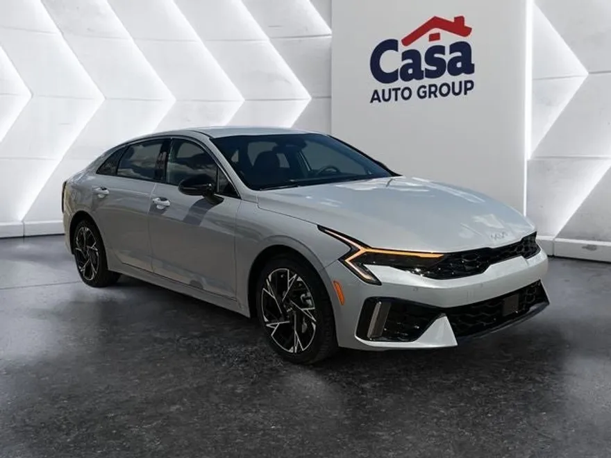 2026 Kia K5 GT-Line photo 1