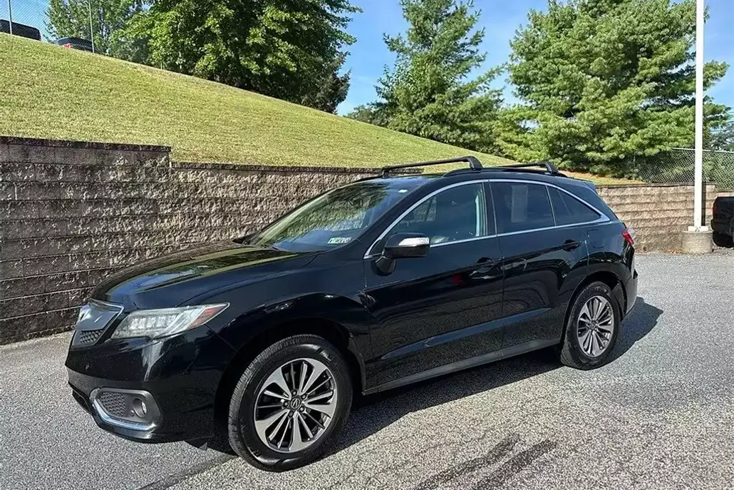 2017 Acura RDX Advance photo 1