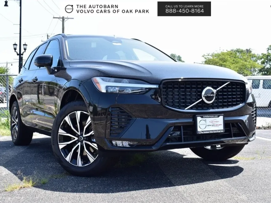 2025 Volvo XC60 B5 Core photo 1